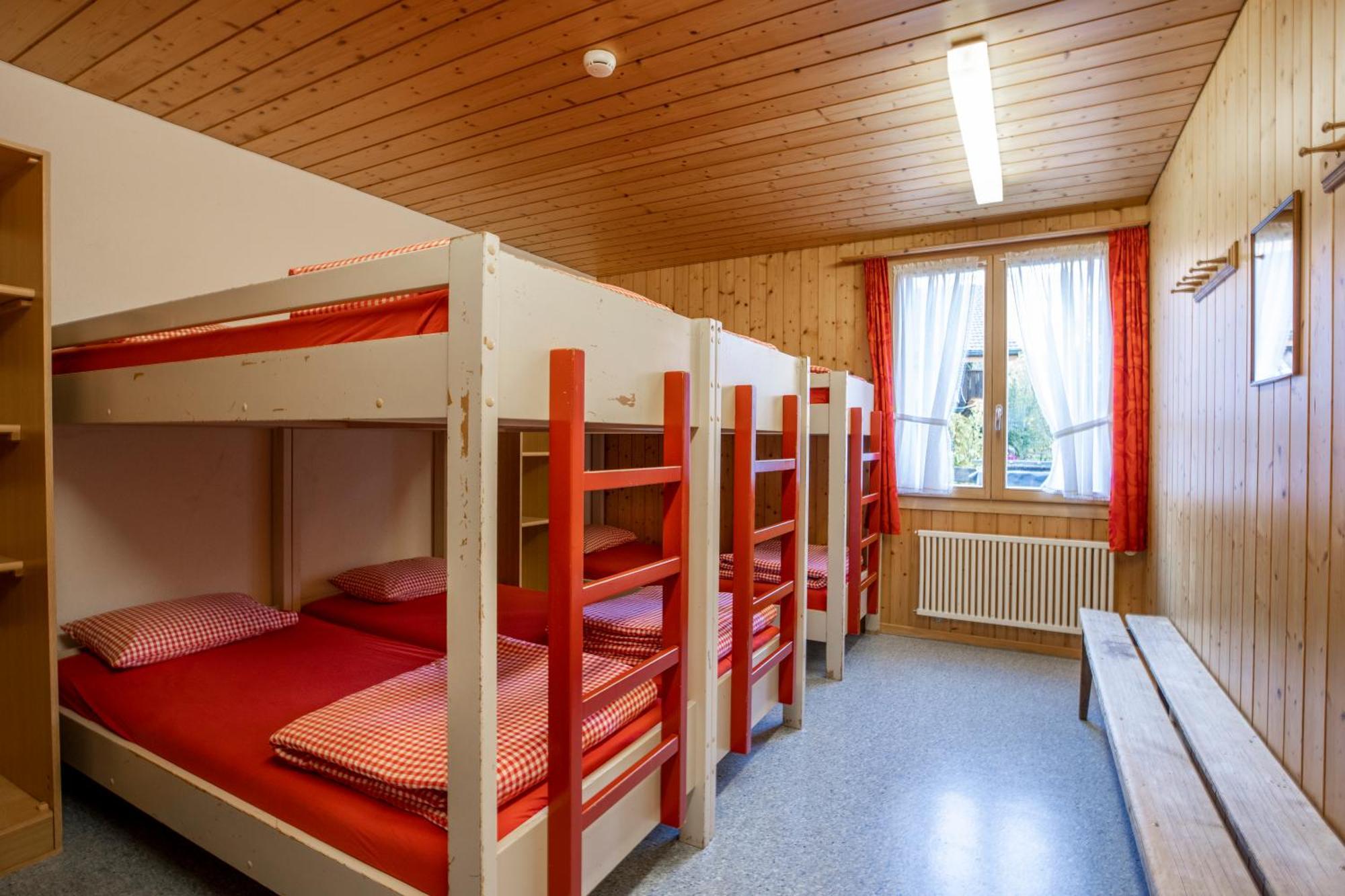 Simons Herberge Meiringen Phòng bức ảnh