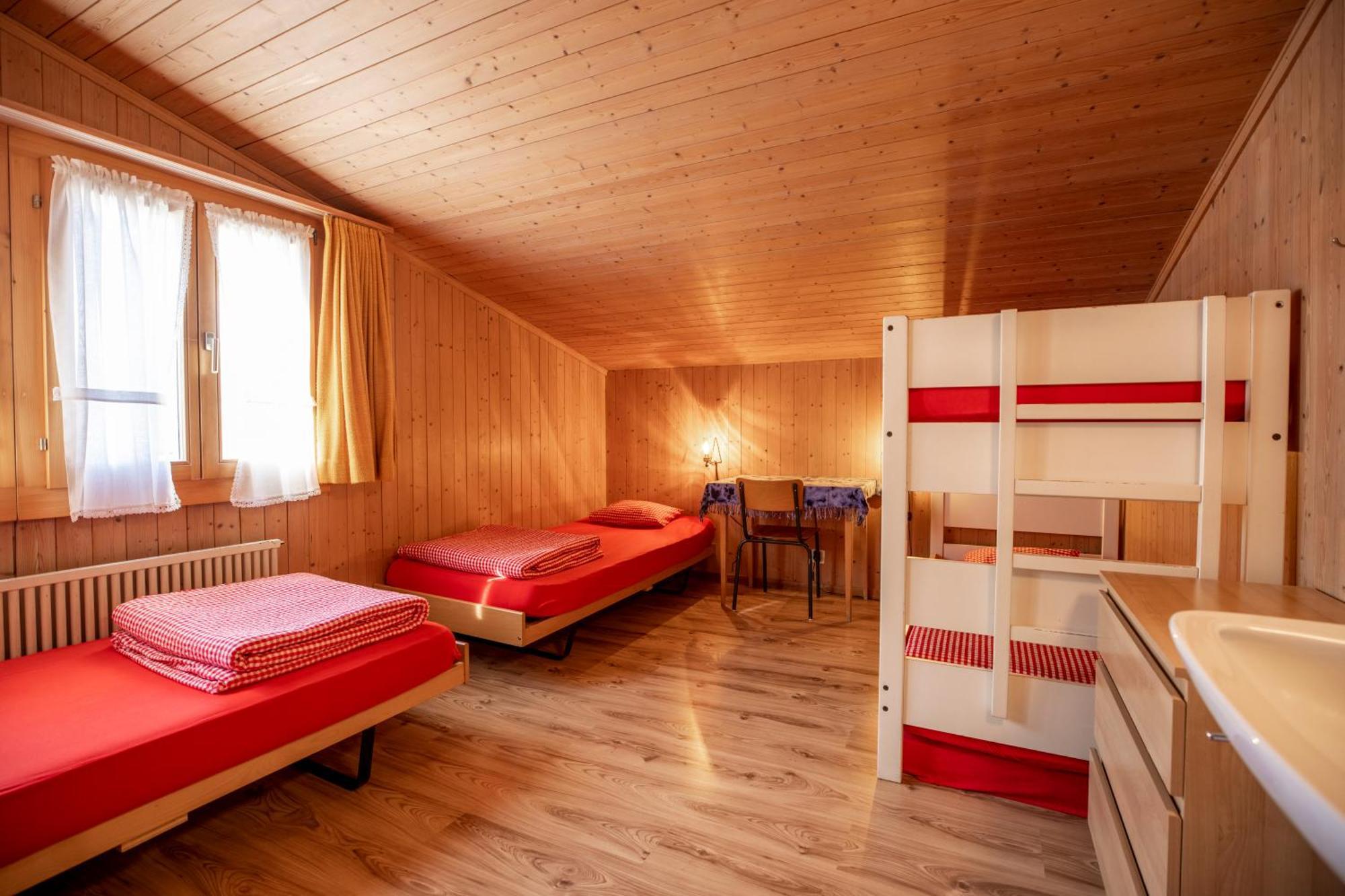 Simons Herberge Meiringen Ngoại thất bức ảnh